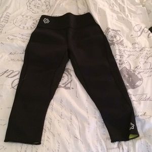 Zaggora crop thermal leggings